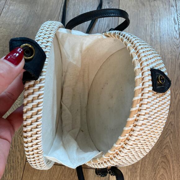 Round Rattan Crossbody Bag White Woven Straw Boho Summer Purse - Picture 6 of 9